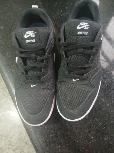 Tênis nike SB Alleyopp usado 2 X na caixa.