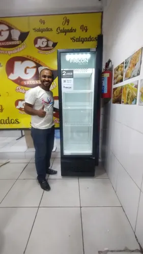 REFRIGERADOR VERTICAL 284 LITROS PRETO FRICON