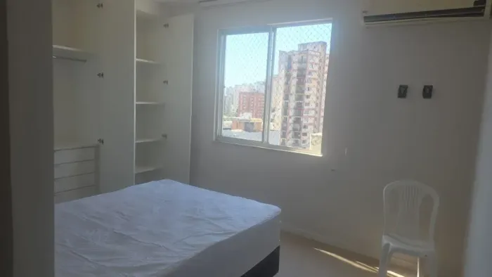 Apto no Ed. Pietá para locação, 45m², semimobiliado R$3500