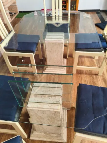 Mesa vidro pés de mármore 6 cadeiras