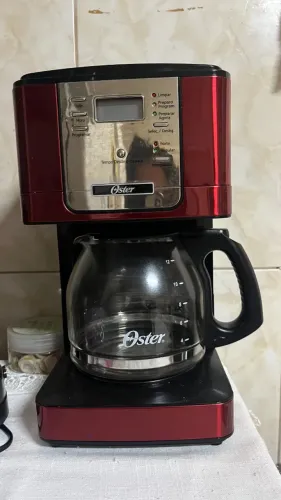 Cafeteira Oster Flavor usada apenas uma vez