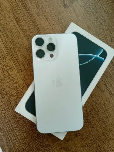 IPHONE 16 PRO MAX DISPONÍVEL