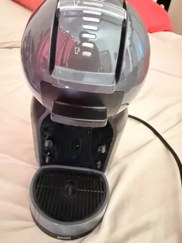 Vendo cafeteira expresso dolce gusto