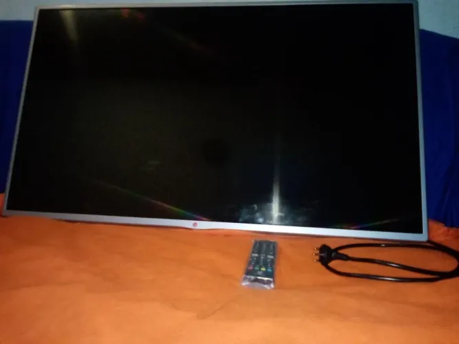 Smart tv LG 42 polegadas com defeito