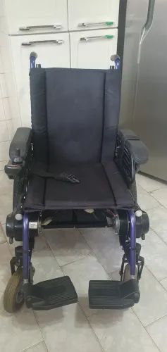 Cadeira de rodas motorizada Freedom