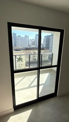 Porta de correr de alumínio