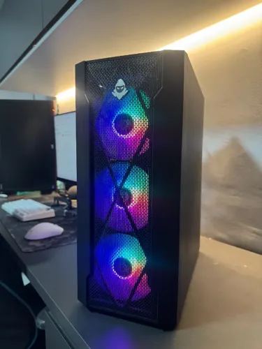 PC Gamer - Ryzen 7 + RTX 3050