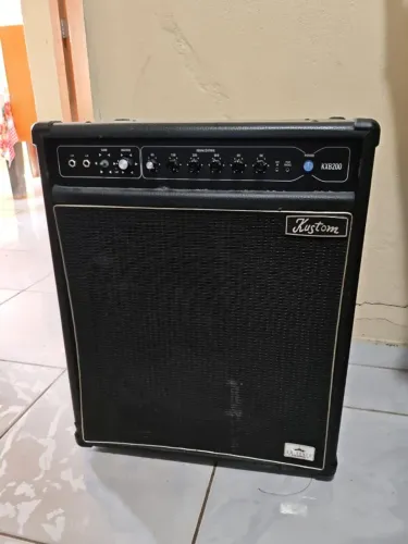 Cubo Contra Baixo 200w Rms Kustom Kxb200