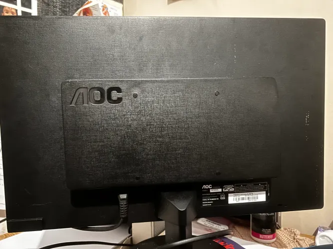 MONITOR AOC VGA 18.5?