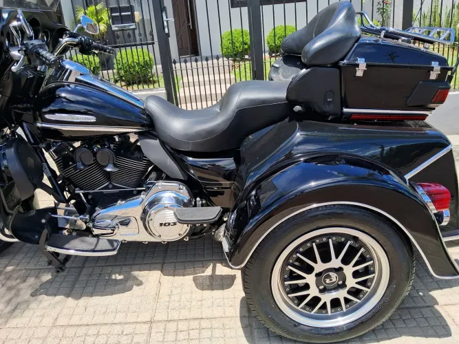 Triciclo Haley Davidson 1600