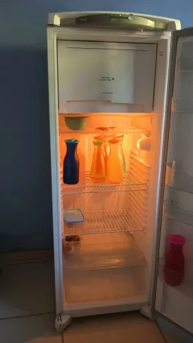Geladeira Frost Consul muito conservada