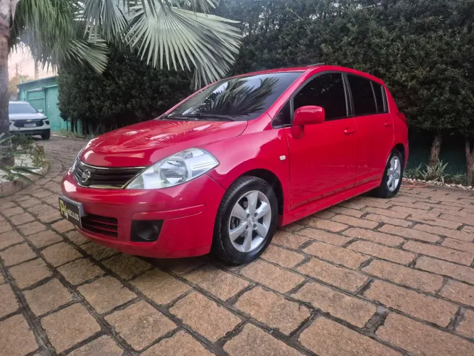Nissan Tiida SL 1.8/1.8 Flex 16V Aut. 2012