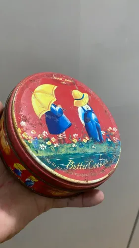 Lata decorativa antiga