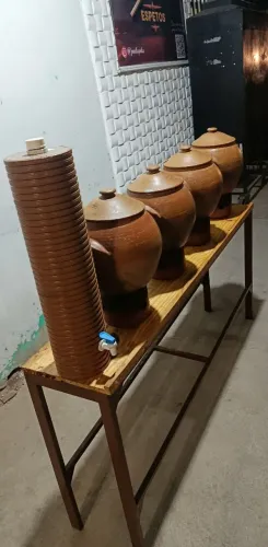 Panelas de barro+ Bancada