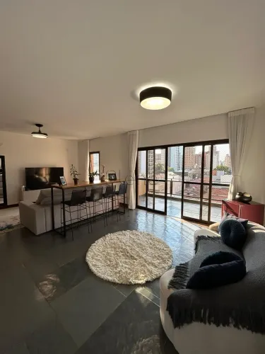 Apartamento à venda no Cambuí, muito próximo ao Tênis Clube!
