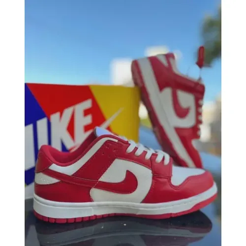 Nike dunk vermelho