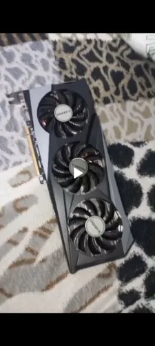 Vendo RX 7600 8gb vram da Gigabyte, único dono, produto novo e na garantia 