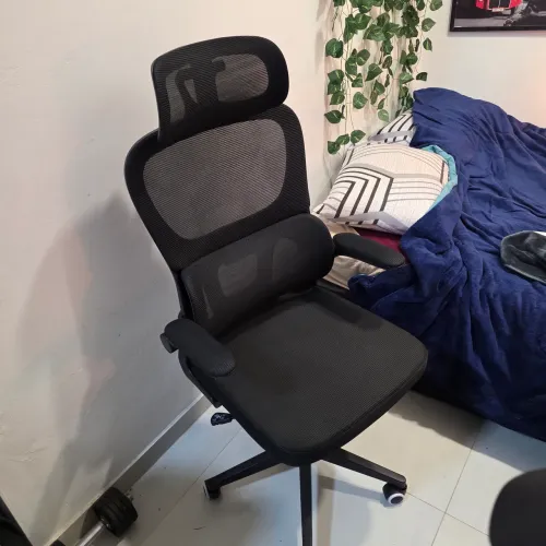 Cadeira de escritorio Genebra B500 (1 mês de uso) 