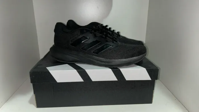 Adidas Response Runner