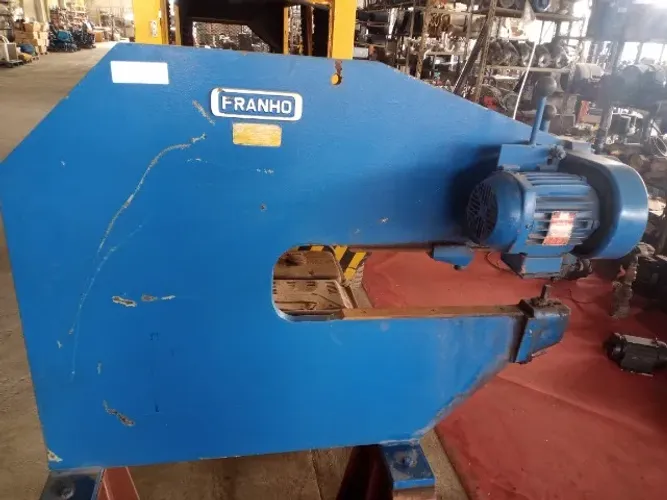 Máquina para corte de chapa