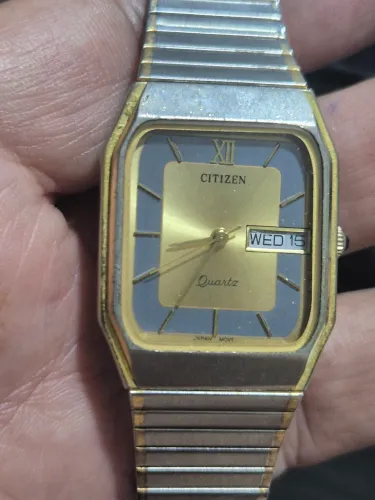 Relógio CITIZEN VINTAGE À QUARTZ - FUNCIONANDO PERFEITAMENTE