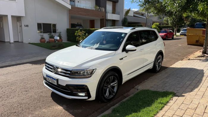 Imagem de Volkswagen Tiguan Allspac R-line 350 TSI 2.0 4X4 2019