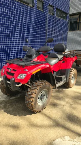 Quadriciclo CAN-AM Outlander 650