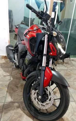 Desapego fazer 150 cc 25/25 único dono , de garagem