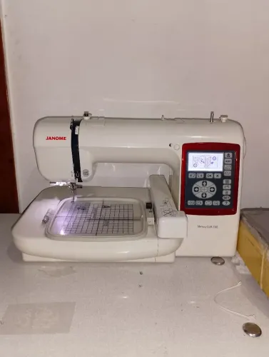 Maquina Bordadeira Janome Memory Craft 230E