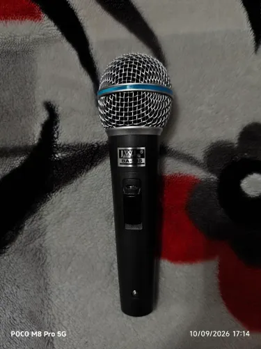 Microfone com fio 