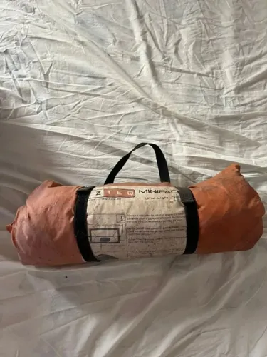 Barraca Minipack 1 pessoa Azteq - com estacas de outra marca