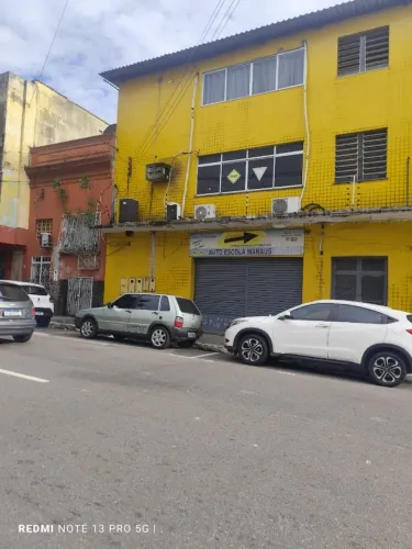 Sala Comercial na principal da Rua 10 de julho  com 90m2 no centro