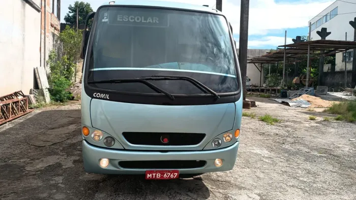Vendo micro ônibus Volkswagen modelo 2004.