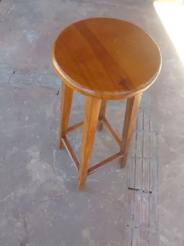 Móveis madeiras nobres