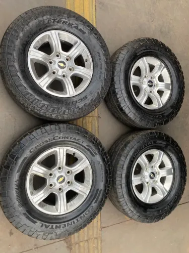 Rodas aro 16 gm chevrolet s10 originais + pneus 