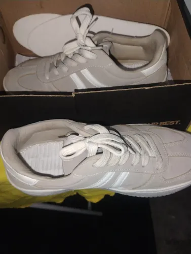 Vendo esse pá de tênis n.39 interessados ligar *