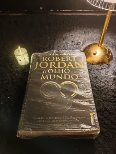 Livro - O olho do mundo Saga: A roda do tempo