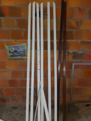 Acabamento para porta de madeira