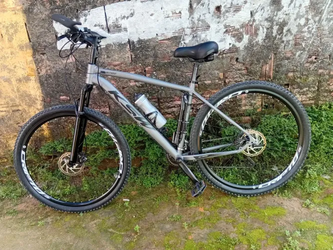 Bicicleta aro 29 quadro 19