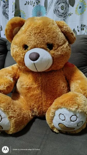 VENDO URSO DE PELÚCIA GRANDE E LEÃO DE PELÚCIA PEQUENO