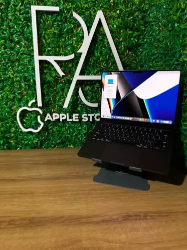 MacBook Pro m5 14 inch 16gb ram 512gb SSD 10x sem juros