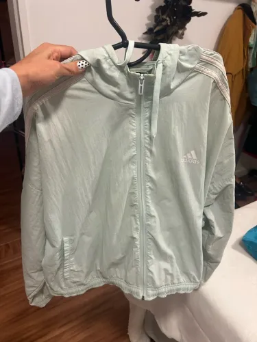 Casaco corta vento Adidas exclusiva