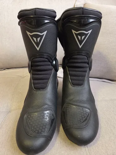 Bota Dainese Gore tex (Nro 40)