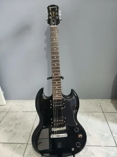 Guitarra Epiphone SG Special Preta (Corpo em Mogno) - Usada 