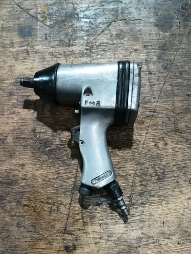 Chave de impacto pneumática