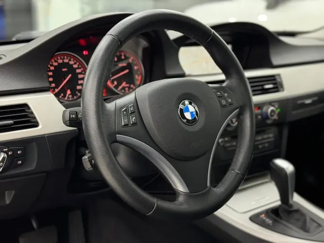 BMW 325I A 2012