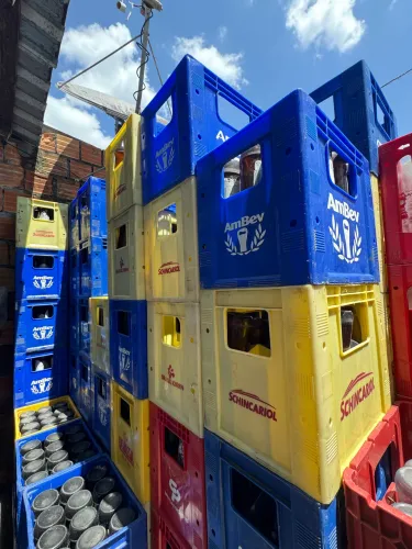 Vende se grade de litrão