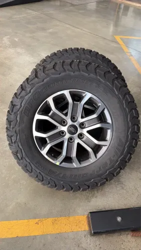 Rodas Ranger Limited com Pneus BF All Terrain