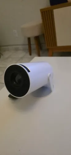 Projetor HY300 Novo (usado 1 vez)