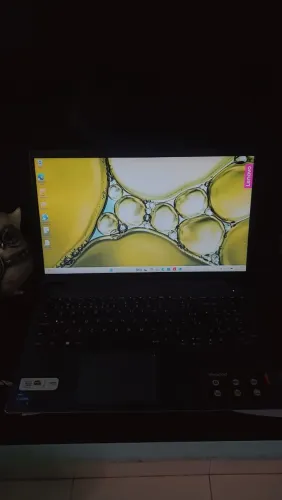Notebook Lenovo IdeaPad 3i Intel Core i3 (11ª Geração) - Impecável / Estado de Novo